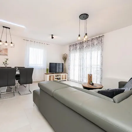 Дом отдыха Palmarosa *