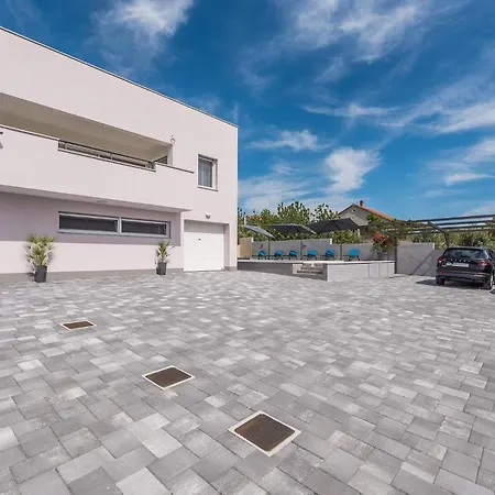 Palmarosa Задар