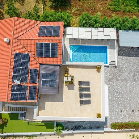 Palmarosa Semesterbostad