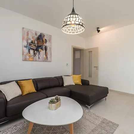 Palmarosa Semesterbostad *